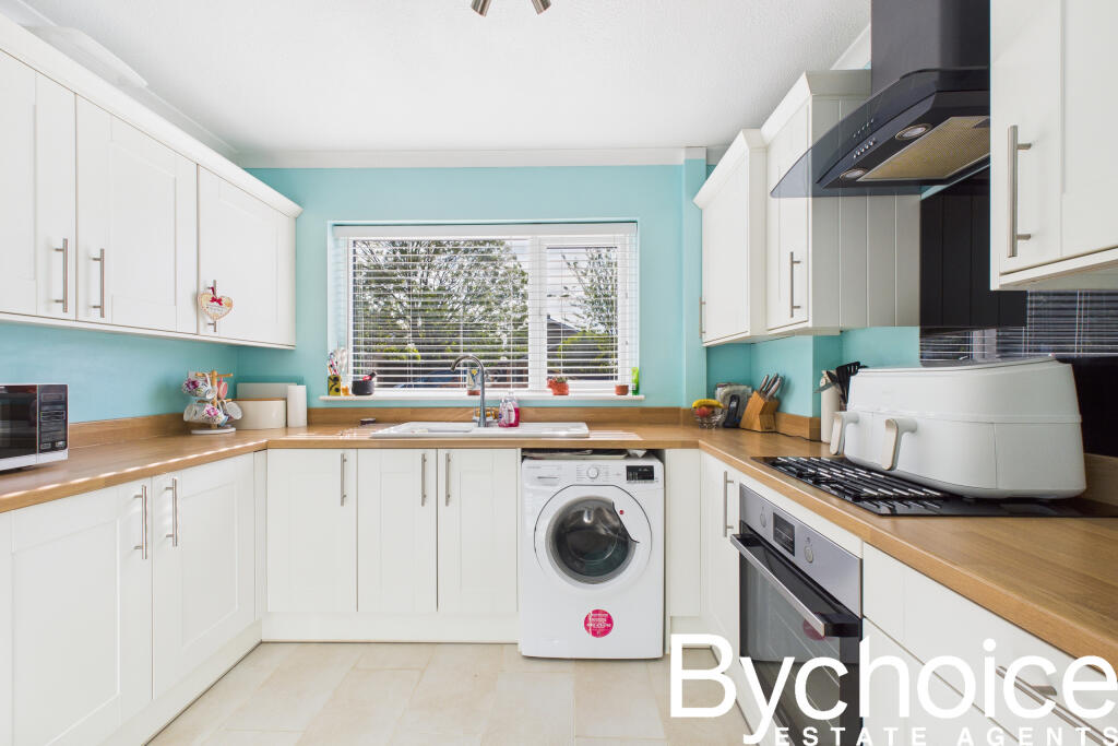 CAM05454G0-PR0056-STILL006