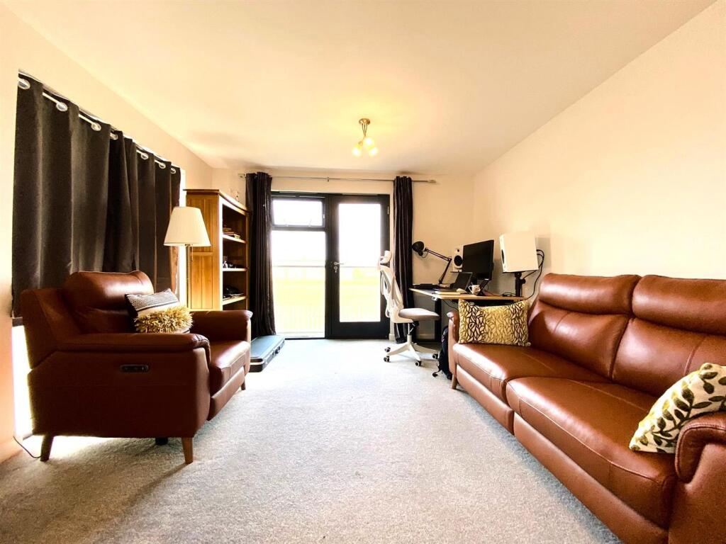 living room 2 new.jpg