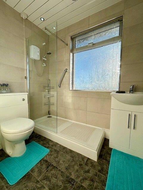 Shower Room/Wc