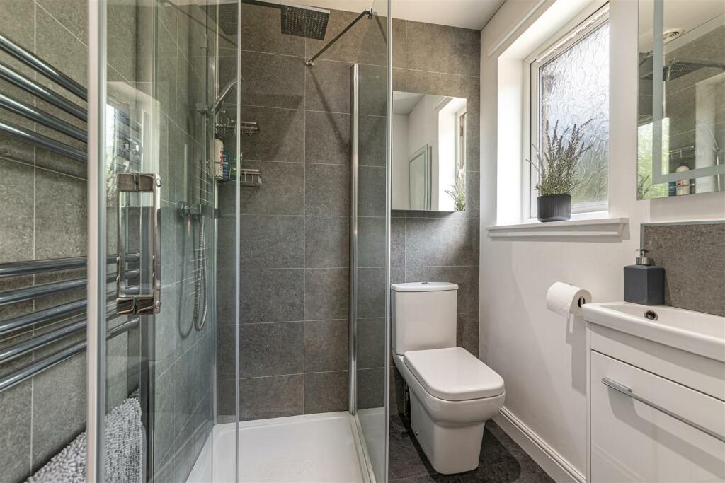 8 Tweedbank Avenue Tweedbank 41.JPG