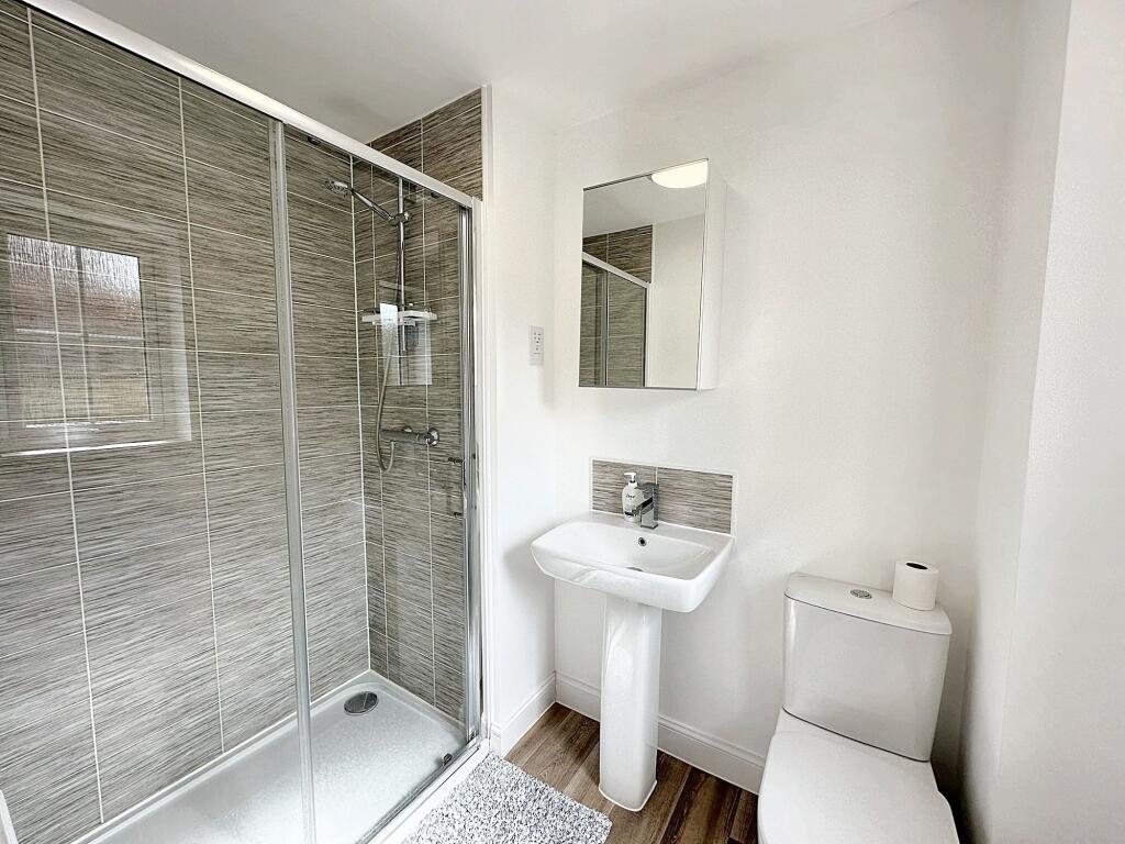 En-suite 1