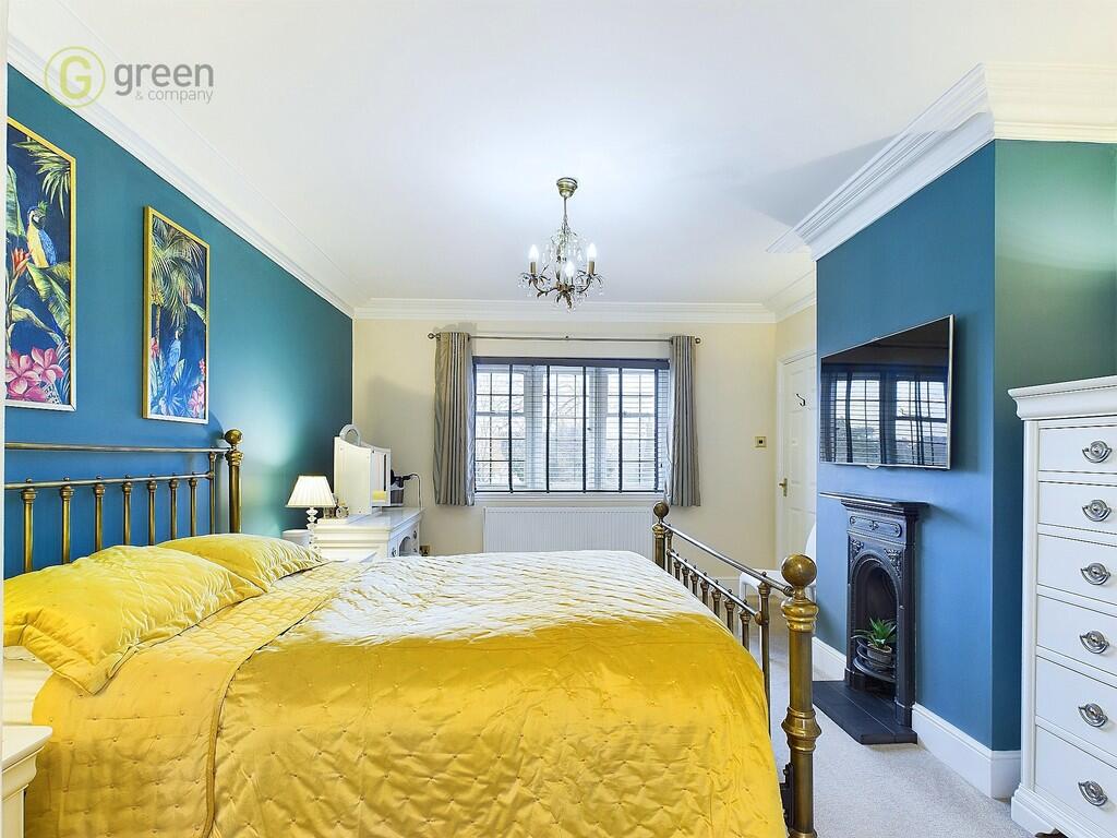 CAM03830G0-PR0104...