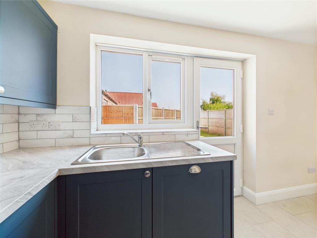 KITCHEN EXAMPLE 4.jpg