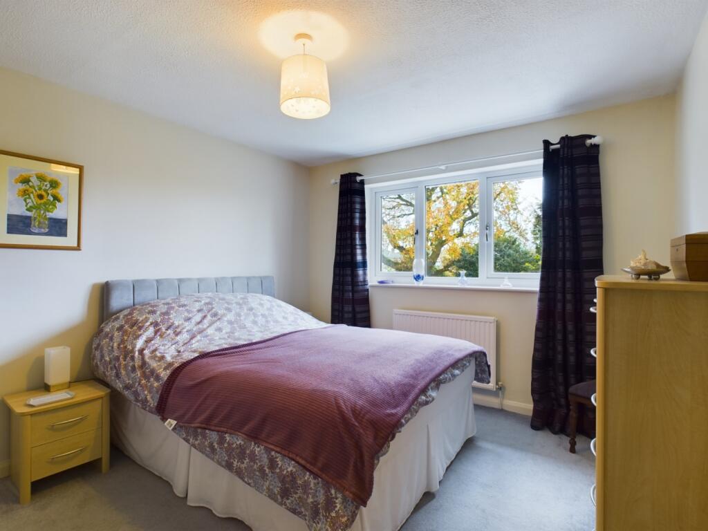 CAM03980G0-PR0013-STILL019