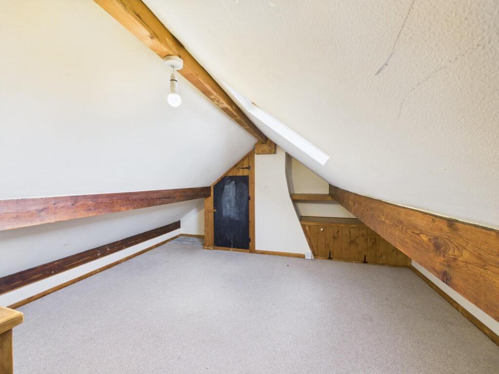 Additional Loft Room