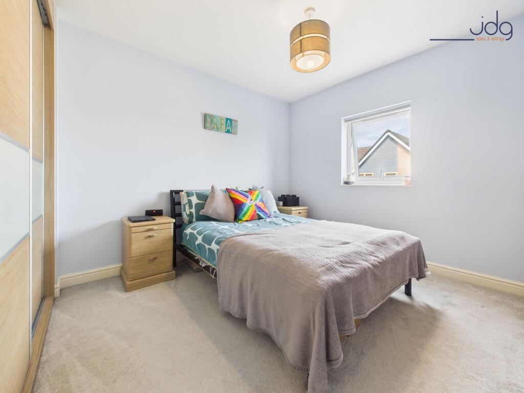 Double Bedroom with built in wardrobes