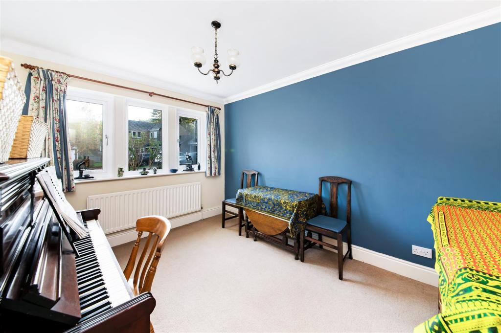 MUSIC ROOM/FORMAL DINING ROOM