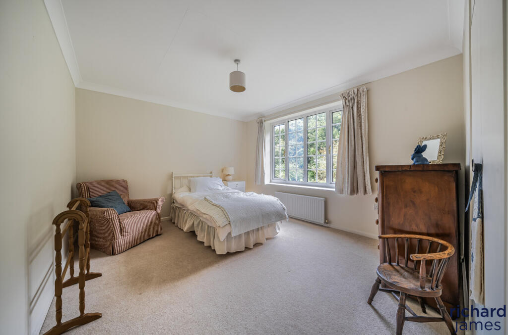 2cc6d5ba-7b6b-4e0...