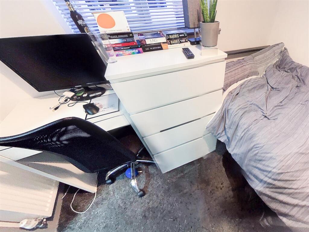 Screenshot 2024-10-0