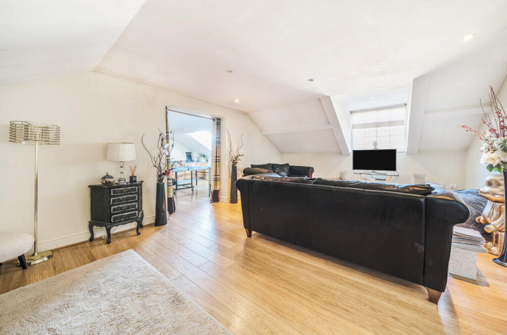 1253713-8-68278cd...