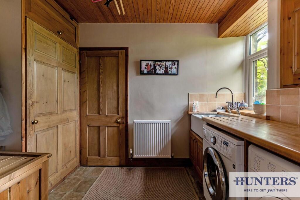 97995_Paddock House Swincar Avenue Yeadon  (8) - C
