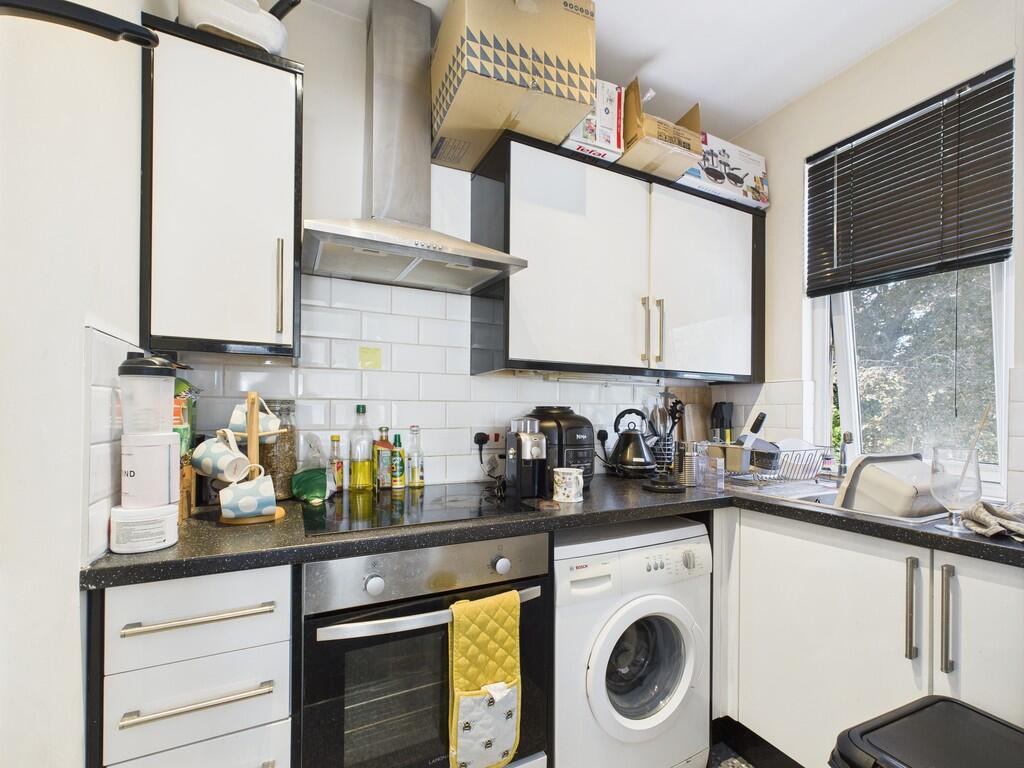 CAM03582G0-PR0122...