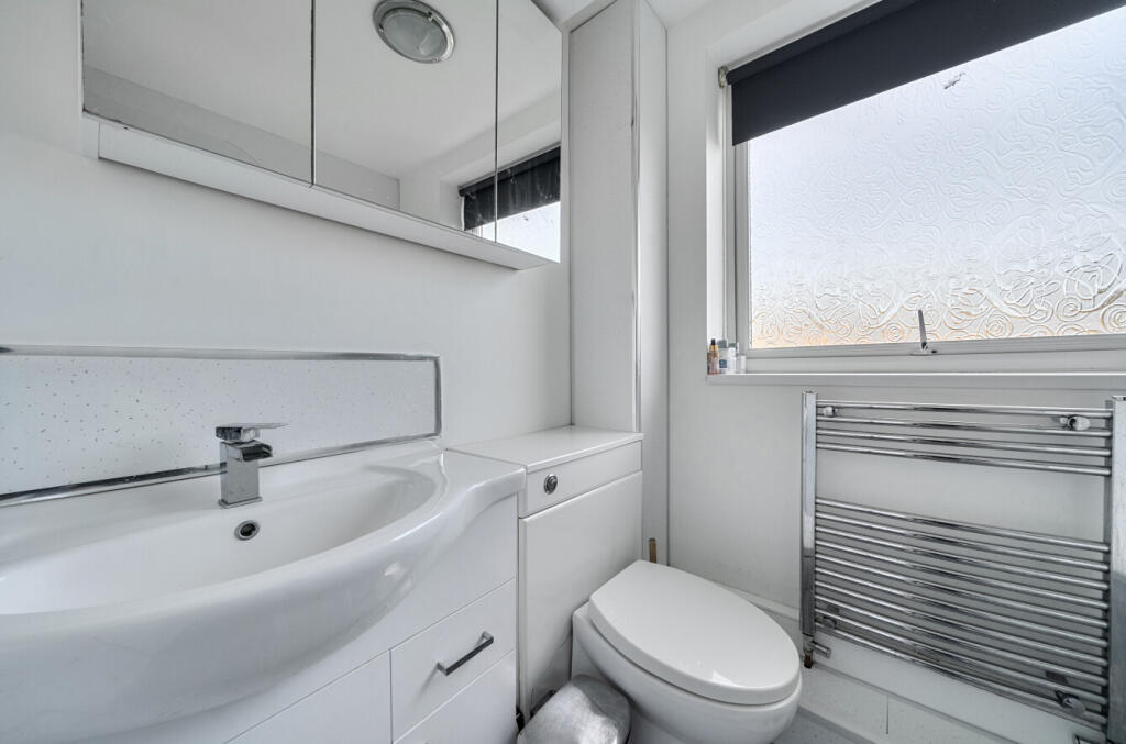 1383434-15-692721...