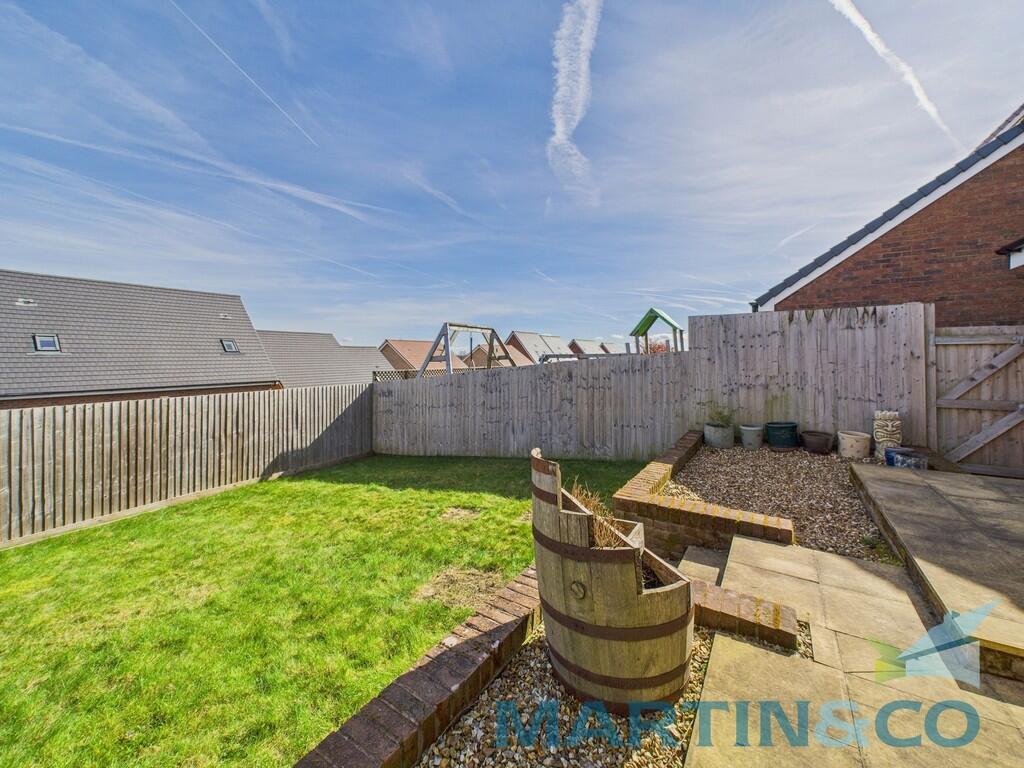 CAM01870G0-PR0162...