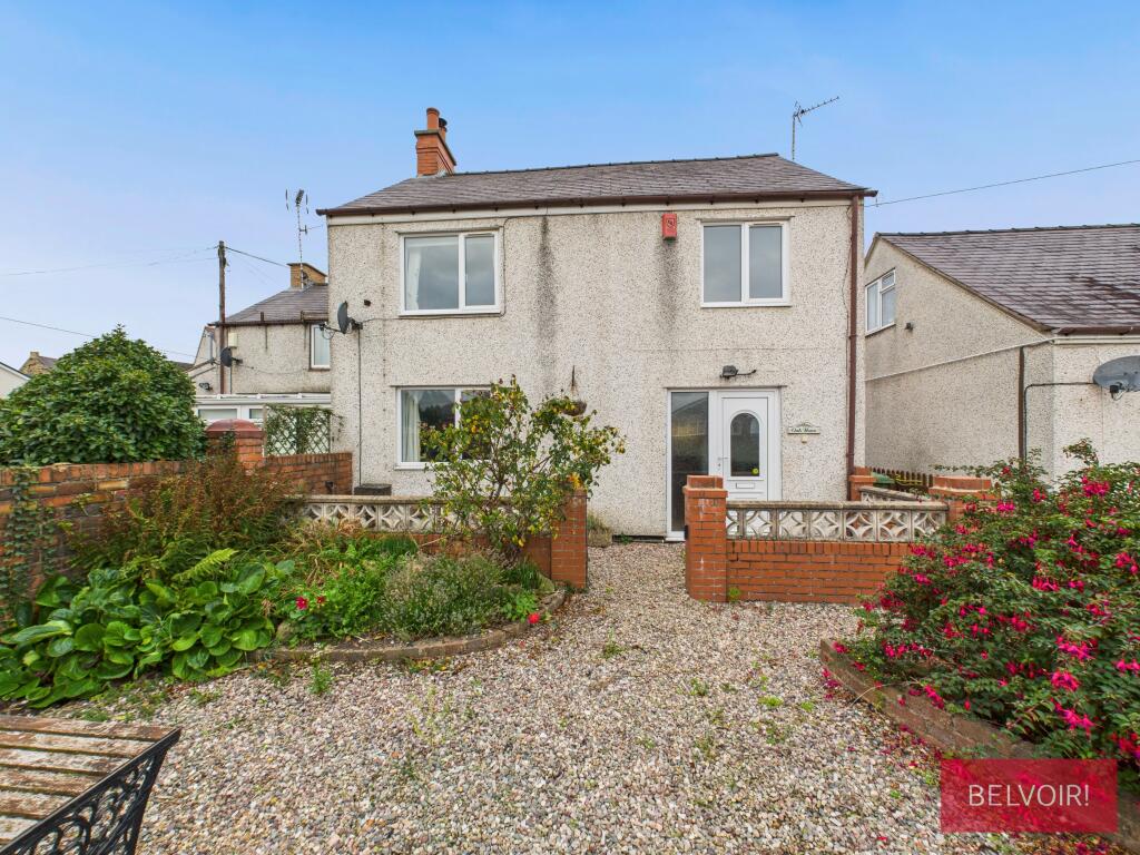 Oak Road, Ponciau, LL14