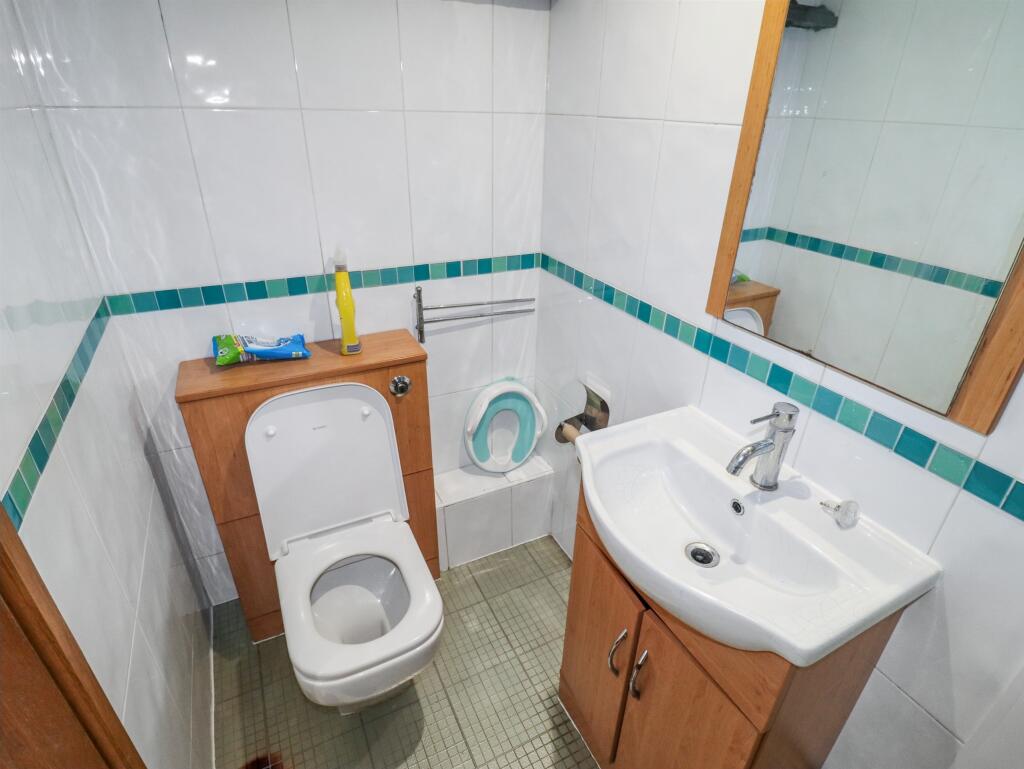 20251008062639 IMG 2741 0KpBh T202510091419.jpg