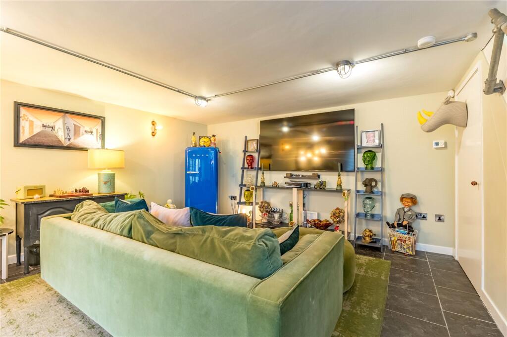 Plant &amp; Garden Room