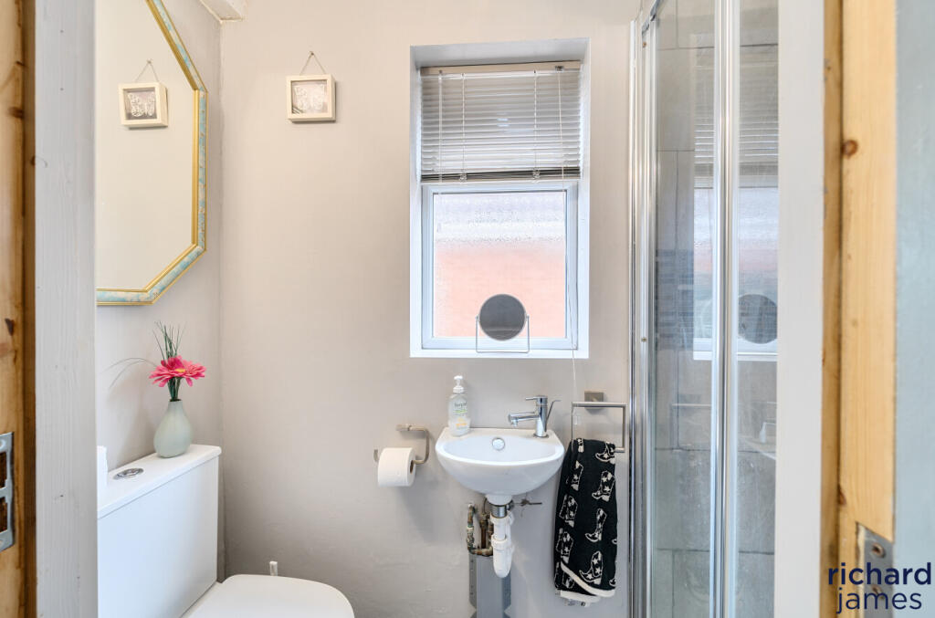 dcf5ee02064849a08f577866434d2844