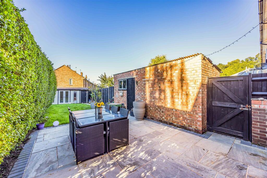 155 High Lawn Way, Havant-Small-PorticoMarketing-S