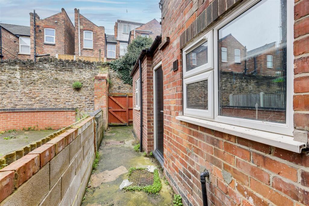 IMG_6892-IMG_6896 copy.jpg