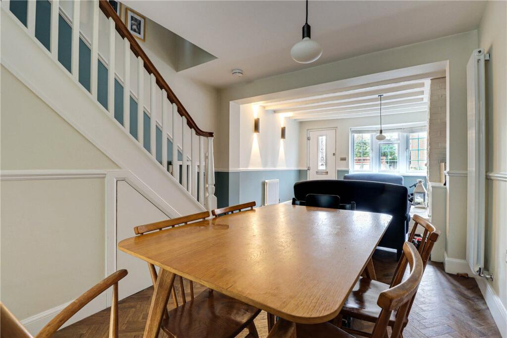 Sitting/Dining Room