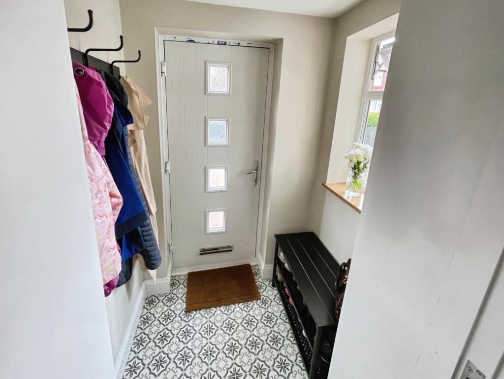 8f27ecf9--41B0-8C26-722A8CB2BFAB-12272-00000FB9383