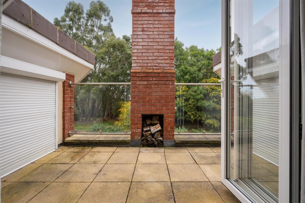 8 Montague Park-19.jpg