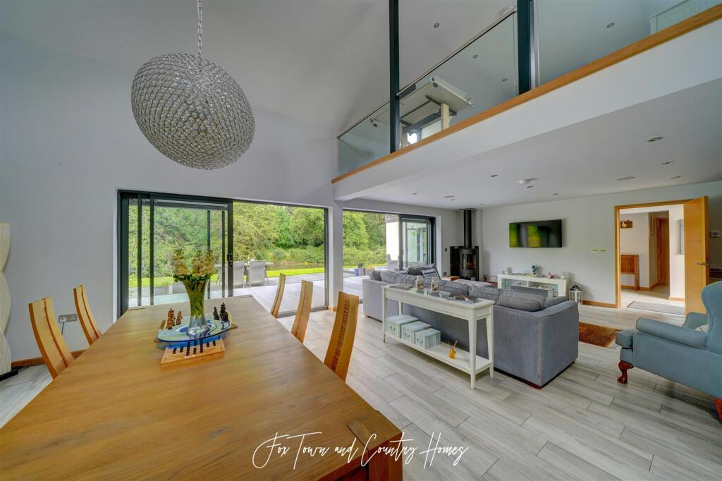 The Lake House (9).jpg