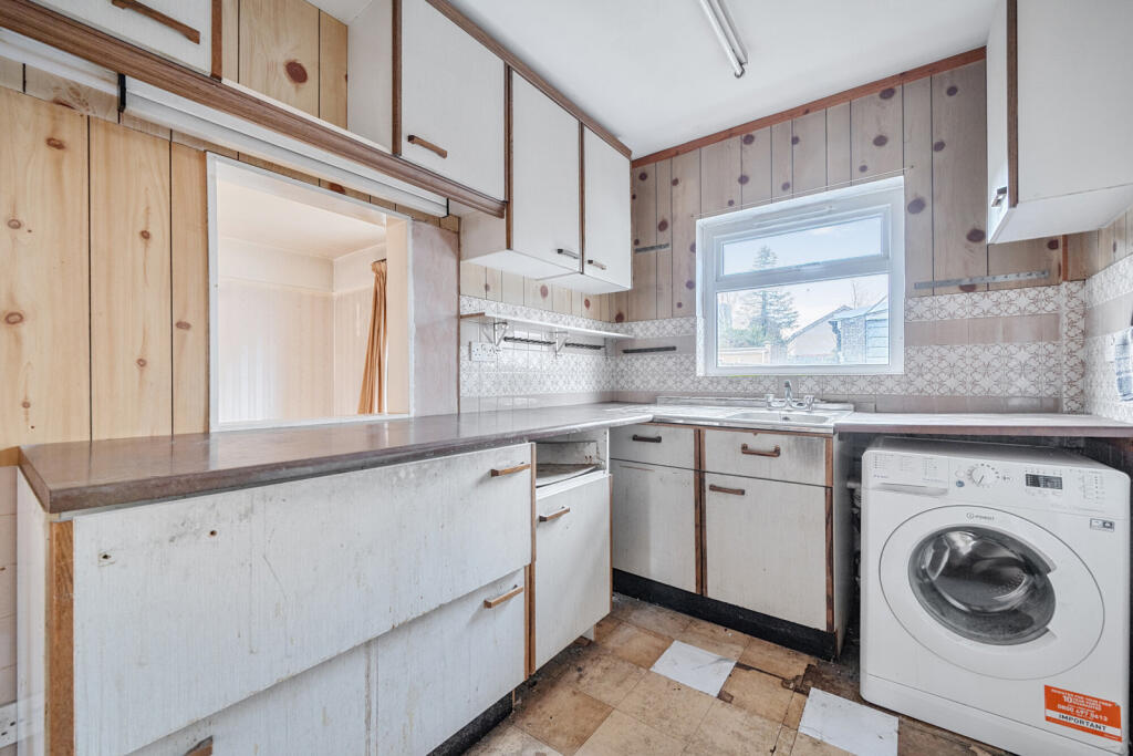 1383773-11-691ede...