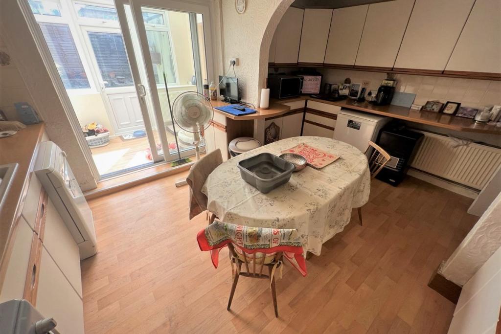 Kitchen/Breakfast Ro