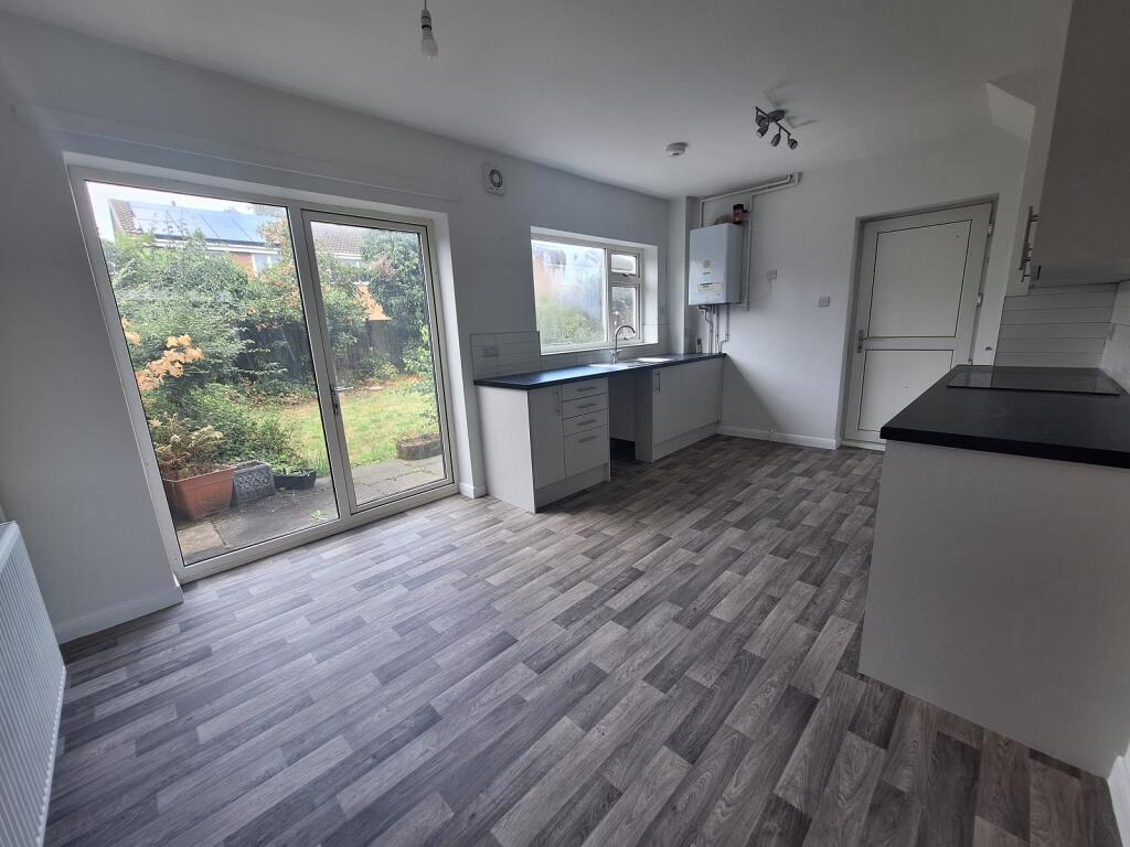 KITCHEN /DINER