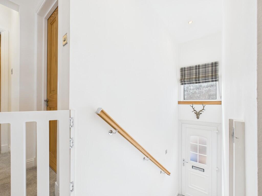 CAM05526G0-PR0038...