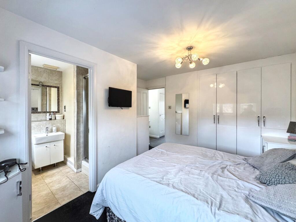 Double bedroom