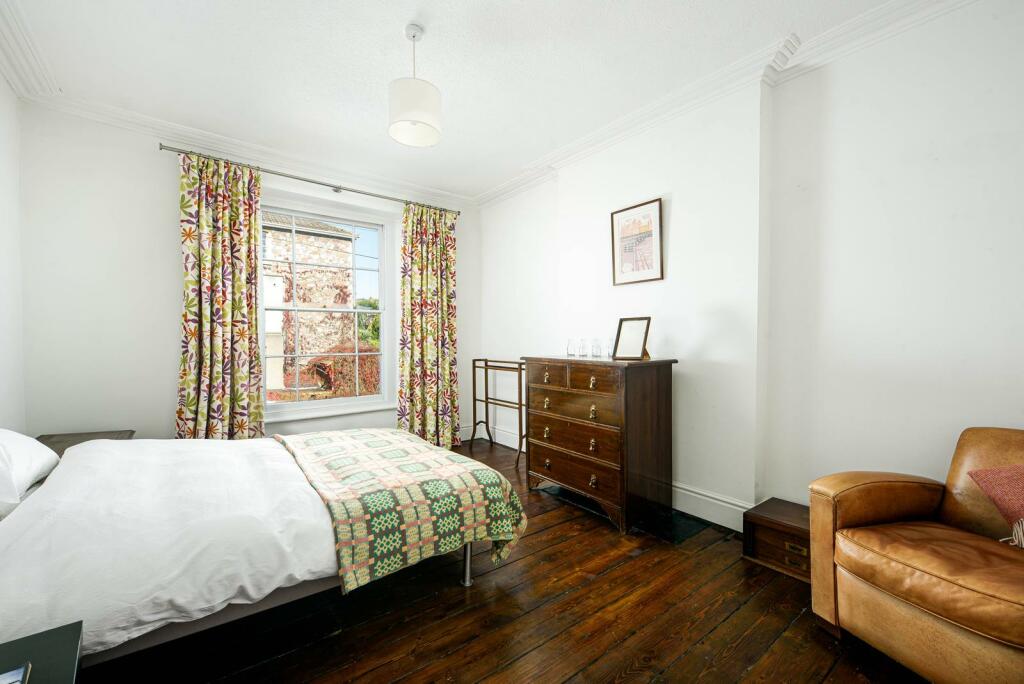 Bedroom2.jpg