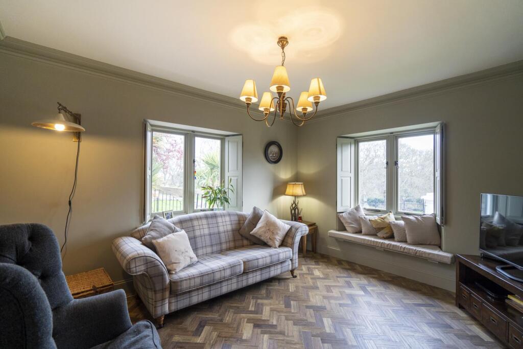 Whitburn House Lodge-21.jpg