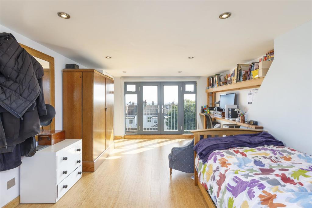 Double Bedroom