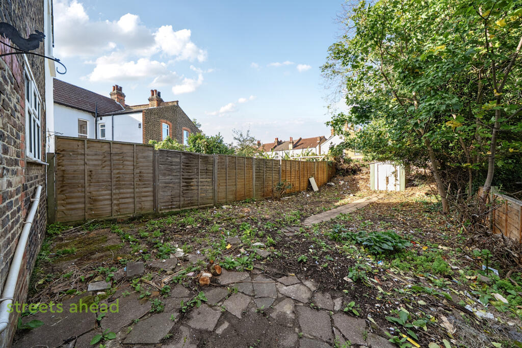 05331f81-3544-413...