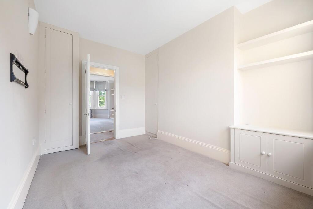 Principal Bedroom (2).JPG