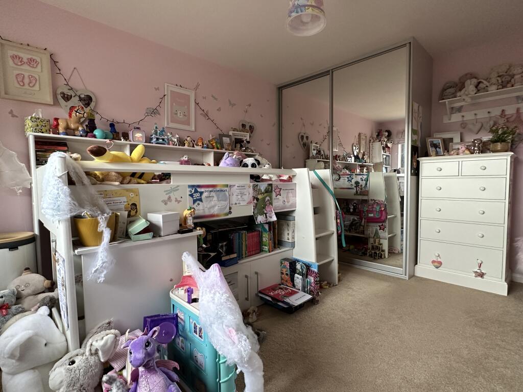Bed 2.JPG