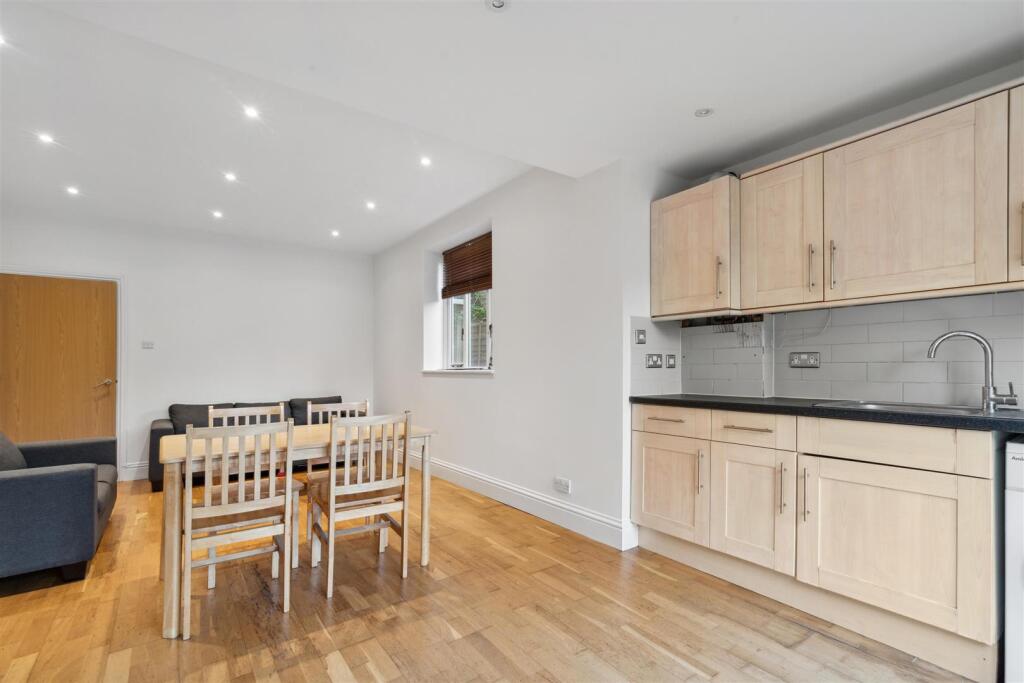 31a Beechdale Road-13.jpg