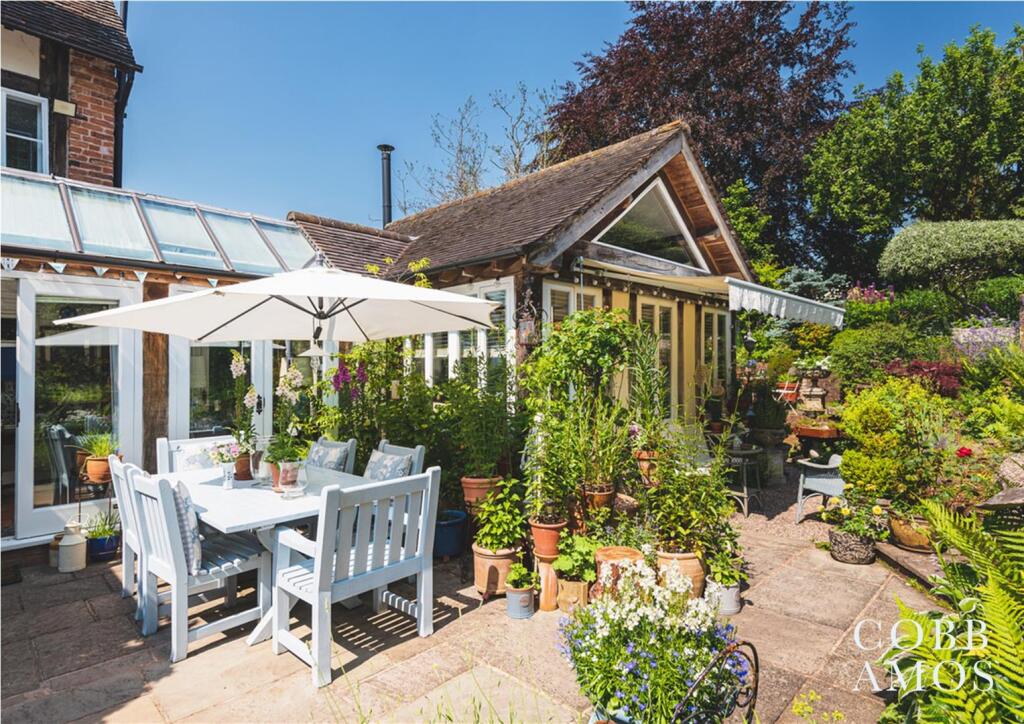 Brick Corner House 20.jpg