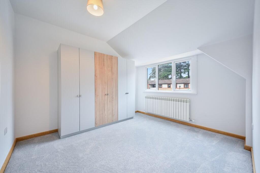 EWELL PARK WAY,  (1).jpg