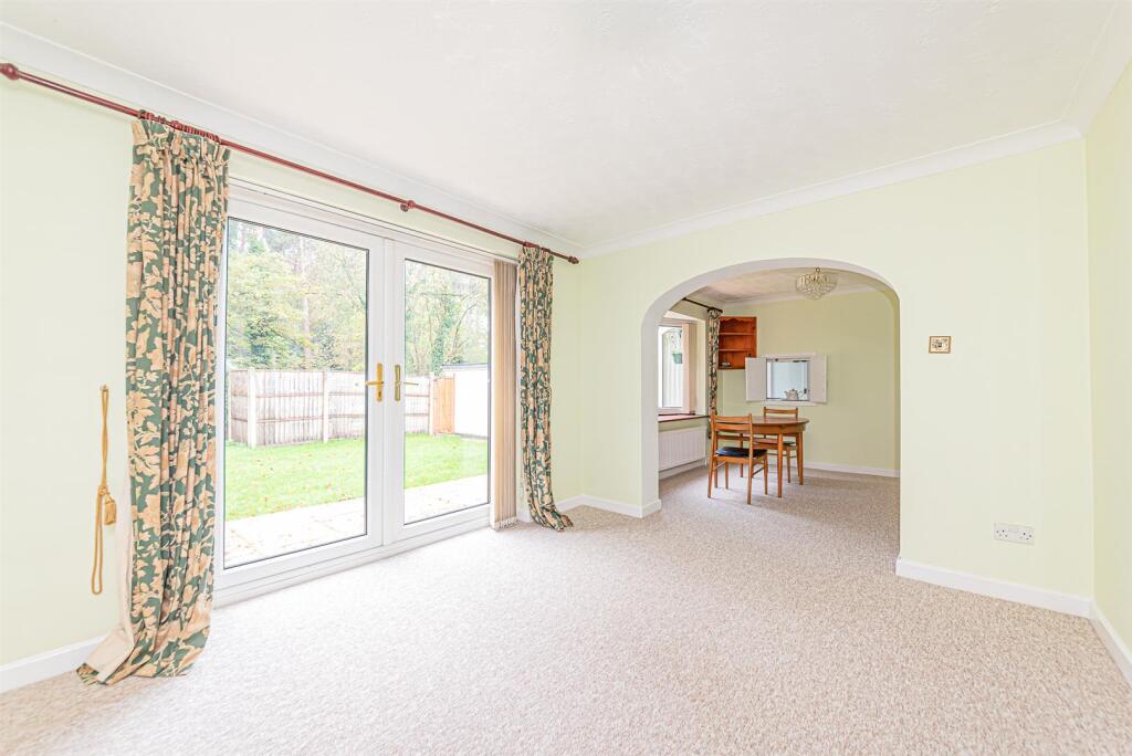 3 Old Wokingham Road (11).jpg