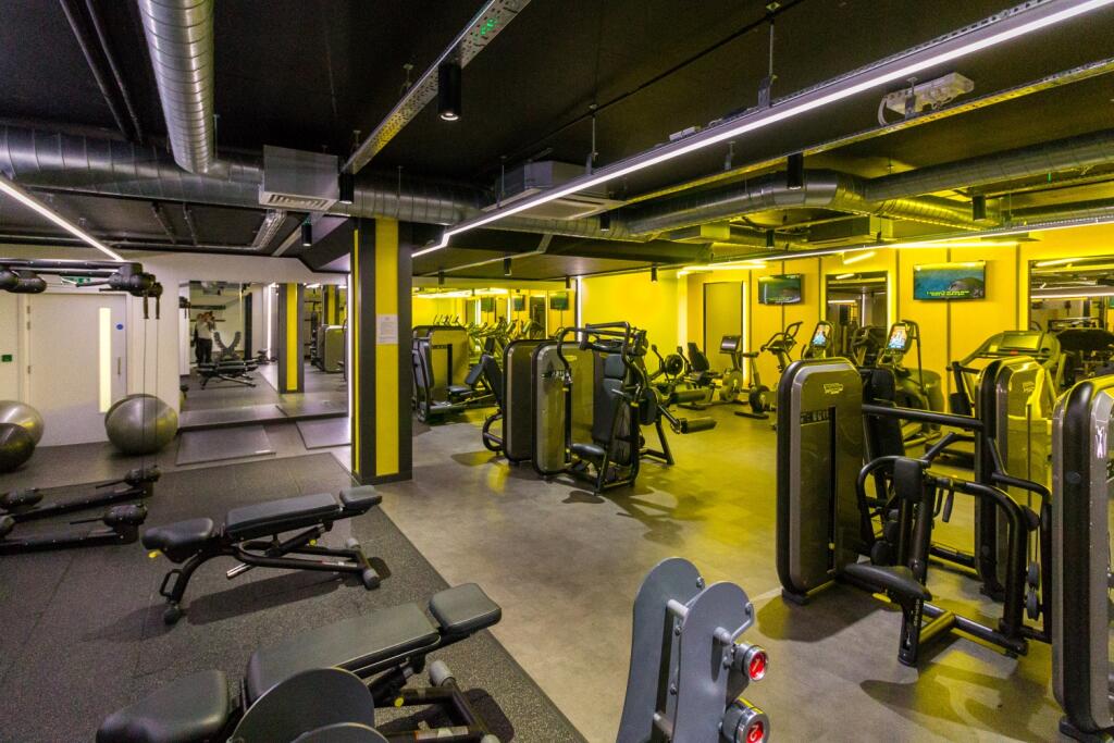 Nyland Court, Greenl