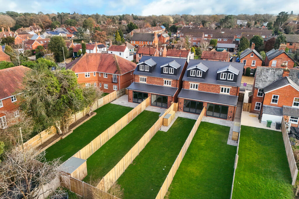 4-69397e280b0d9-1...