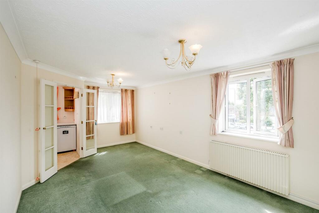 Kingswood Court