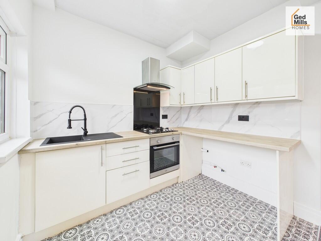 CAM04261G0-PR0104...