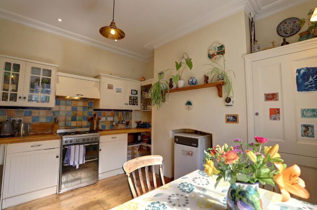 Kitchen alt 