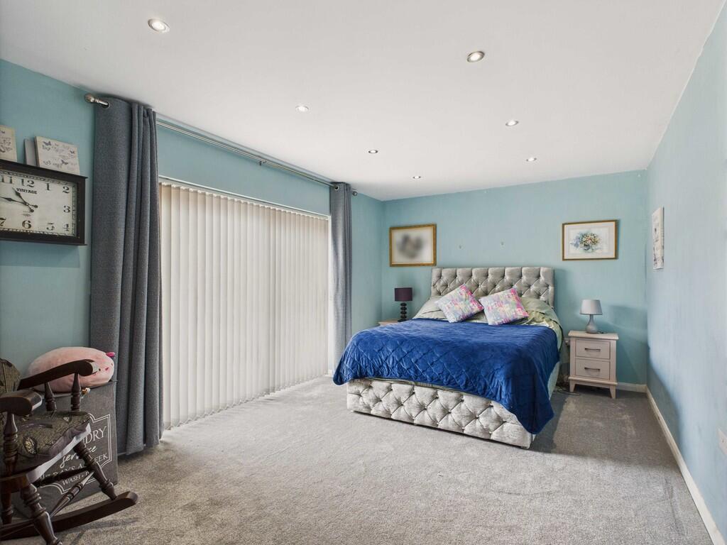 CAM04092G0-PR0074...