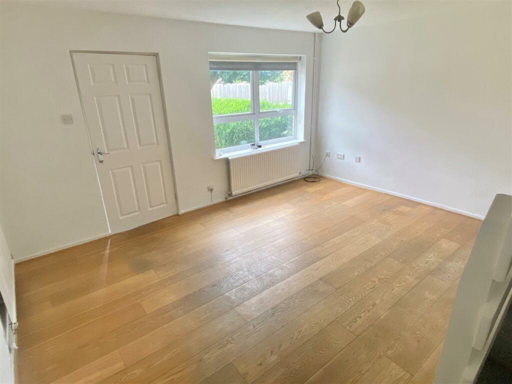 New Sitting Room 2.jpg